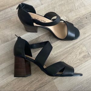 BNIB Leather Bella Vita high-heel sandals shoes
